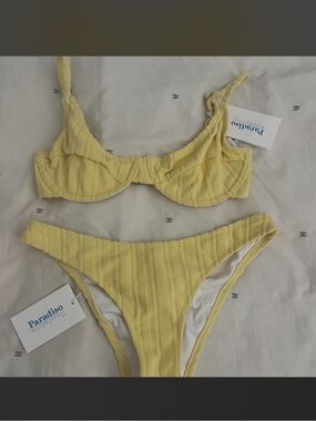 NWT Poolside Paradiso Women's Ribbed Yellow Bikini Set, similar to Triangl style